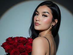 KarinaArisonya - female with black hair webcam at xLoveCam