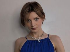 KarinaBiz from LiveJasmin