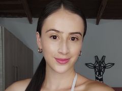 KarllaMillerr - female with brown hair webcam at LiveJasmin