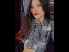 StrellaMagic - female with brown hair and  big tits webcam at LiveJasmin