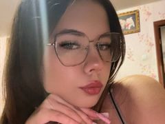KasieHongeva from LiveJasmin