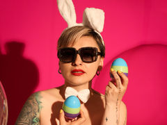 KatParadise - blond female webcam at xLoveCam