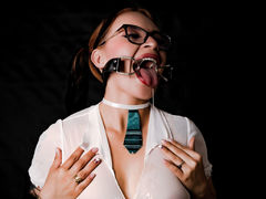 KatalinaJohnson - female with black hair webcam at LiveJasmin