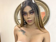 KateBrews - shemale with brown hair webcam at LiveJasmin