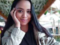 KaterinWomack - female with brown hair and  big tits webcam at LiveJasmin