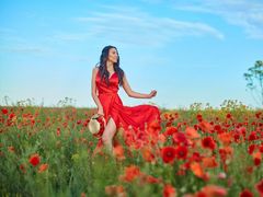 KatherineEvison - female with brown hair and  big tits webcam at LiveJasmin