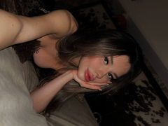KathrynKelly - female with black hair webcam at LiveJasmin