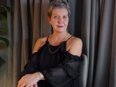 KathyBenson - female with brown hair and  big tits webcam at LiveJasmin