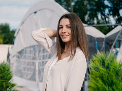 KatieSue - female with brown hair webcam at LiveJasmin