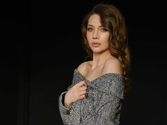 KatieSue - female with brown hair webcam at LiveJasmin