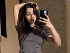 KattyWatson - female with brown hair webcam at LiveJasmin