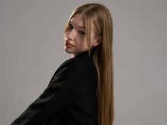KatyMid - blond shemale webcam at LiveJasmin