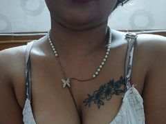 KavinKash - blond female with  big tits webcam at LiveJasmin