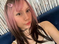 KayaSnowy from LiveJasmin