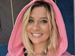 KaylinJann from LiveJasmin