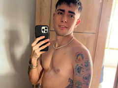 KelerAndy from LiveJasmin