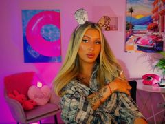 KellyDixon - blond female webcam at LiveJasmin