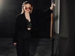 KellyMeow from LiveJasmin