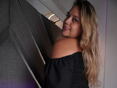 Danisweet280420 - blond female webcam at ImLive