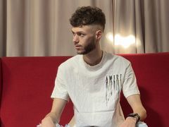 KennethOmar from LiveJasmin