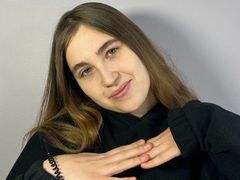 KeriRosenbaum - female with brown hair webcam at LiveJasmin