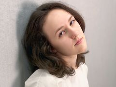 KevinGabeline - female with brown hair webcam at LiveJasmin