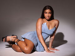 KeylaFisher - female with brown hair and  big tits webcam at LiveJasmin