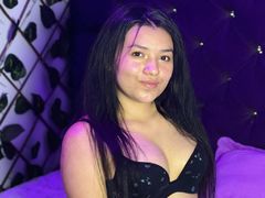 KimWeest - female with brown hair webcam at LiveJasmin