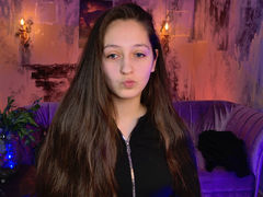 KimmyMullins - female with brown hair webcam at LiveJasmin