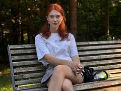 KiraBless from LiveJasmin