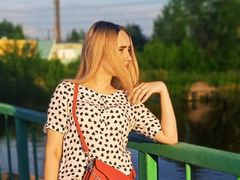 KiraBoosty from LiveJasmin