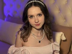 KiraGrasee from LiveJasmin