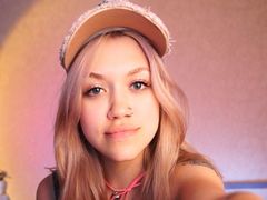 KiraSardewys from LiveJasmin