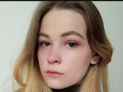 KiraSew from LiveJasmin