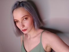 KiraTarot from LiveJasmin