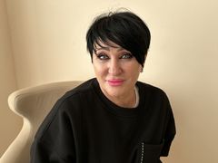 KiraTempt from xLoveCam