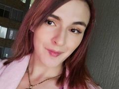 Nina_kravitz - female with brown hair and  big tits webcam at ImLive