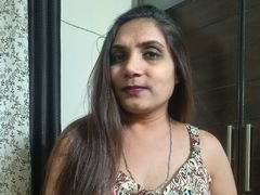 Komal from LiveJasmin