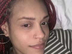 Krazybeautiful - female with brown hair webcam at LiveJasmin