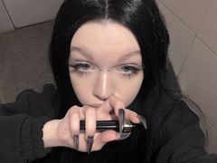 KrisLiss from LiveJasmin