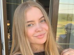 KristenMilles - blond female with  big tits webcam at LiveJasmin