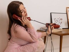 KristiGroune - female with brown hair webcam at LiveJasmin