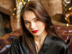 KristinaJackson - female with brown hair webcam at LiveJasmin
