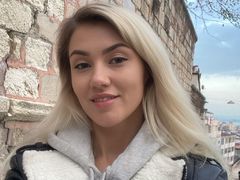 KristinaLittle - blond female with  small tits webcam at LiveJasmin