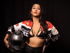 KourtneyBaker - female with black hair and  big tits webcam at LiveJasmin