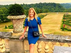 KylieWindsor - blond female with  big tits webcam at LiveJasmin