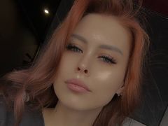 LadaCrystal - female with red hair webcam at LiveJasmin