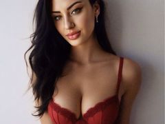 Laetizia from LiveJasmin