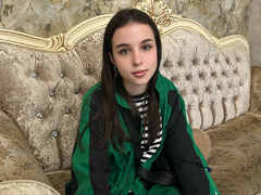 LanaPirce - female with black hair webcam at LiveJasmin
