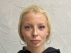 LanaReals - blond female webcam at LiveJasmin